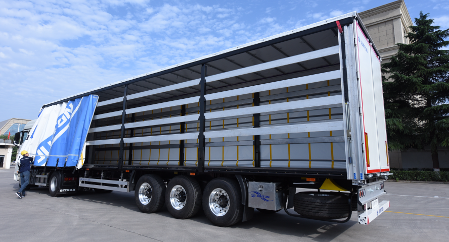 curtainside semitrailer