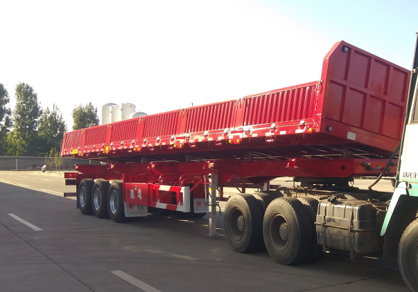 Side-loading semi-trailer